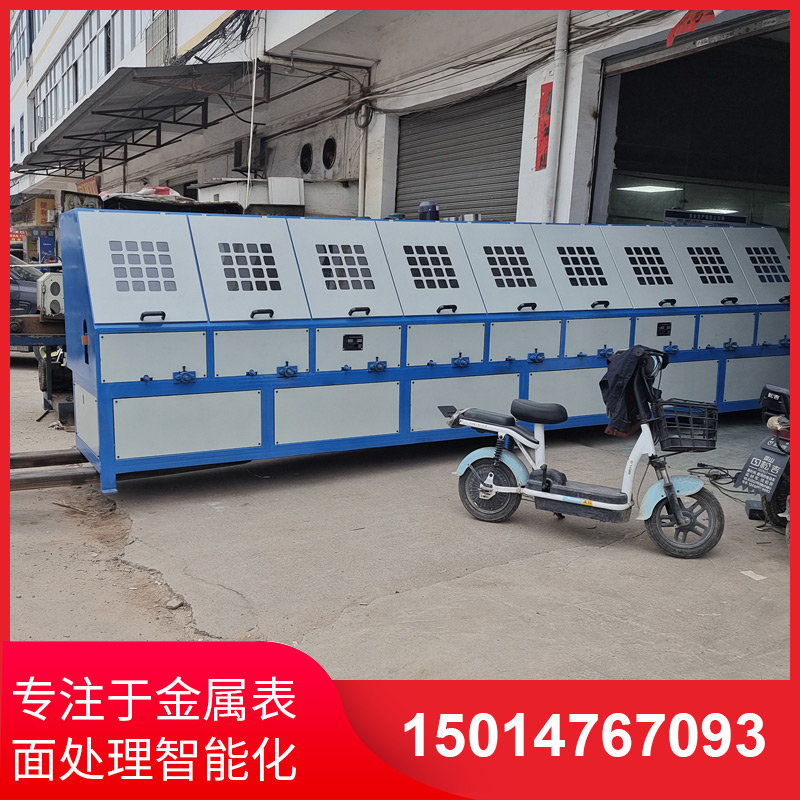 圓(yuan)筦自(zi)動(dòng)(dong)拋(pao)光機