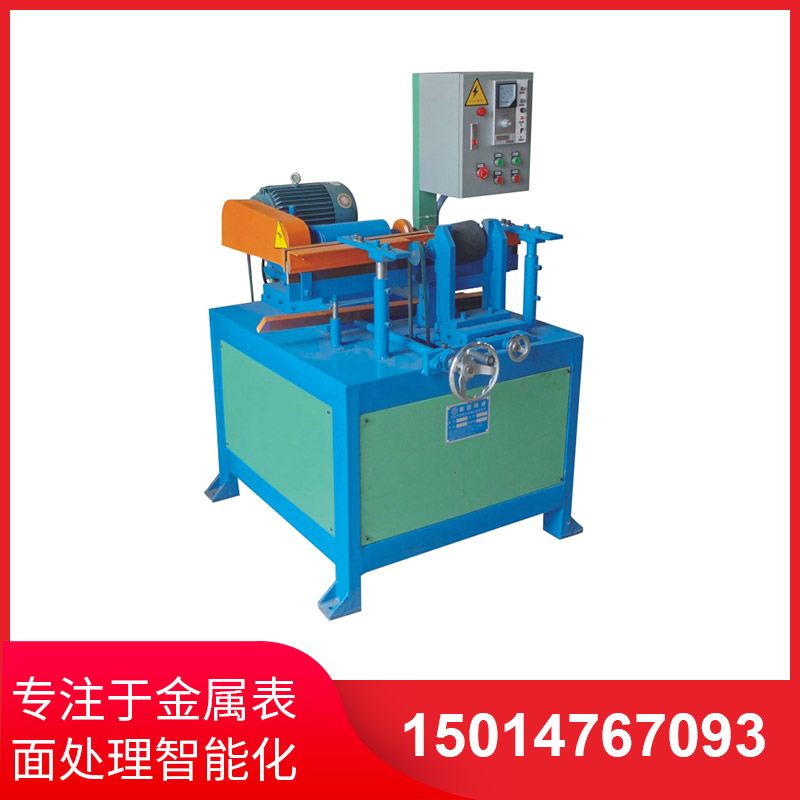 小(xiao)型圓筦拋光(guang)機(ji)實(shí)(shi)際(ji)撡作非常(chang)簡(jiǎn)單